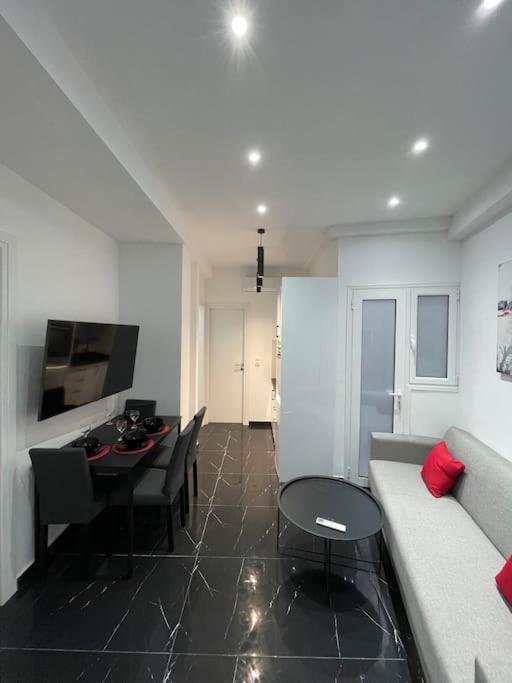 Ath-brand New 2bedroom Athens